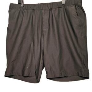 Greg Norman Shorts Mens Size XL Golf Outdoor Hiking Walking Chino